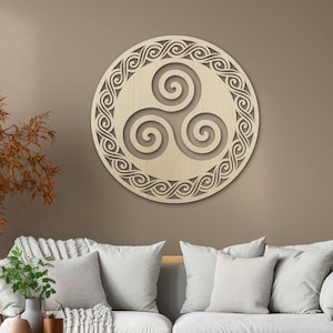 Sztuka ścienna z drewna Triskelion, celtycki węzeł ścienny, celtycki wystrój ścienny, sztuka ścienna z drewna Triskel, sztuka ścienna z drewna wicca, sztuka potrójnej spirali
