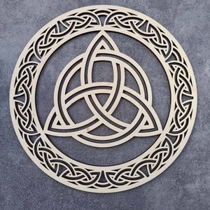 Celtic knot wall art, Trinity knot wood wall decor, Irish wall hanging, Celtic symbols wood art, Triquetra wall decor, Round celtic ornament