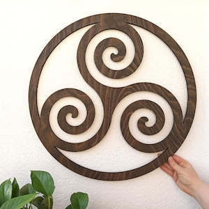 Triskelion Wood Wall Art Decor, Triple spiral wooden Living Room, Wiccan gift wood wall art, Celtic, Pagan art, altar decoration