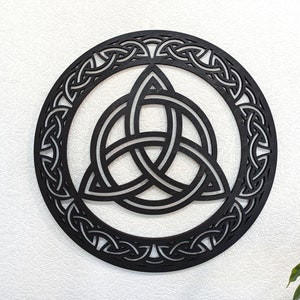 Colgante de pared de madera con nudo celta, decoración de pared irlandesa, nudo de la Trinidad, arte de madera con símbolos celtas, decoración de pared con triquetra