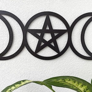 Triple Moon Wall Hanging, Pentacle Wall decor, Wiccan Altar Decor, Witchy decor, Moon phases Pentagram sign, Gothic home decor, Moon Goddess