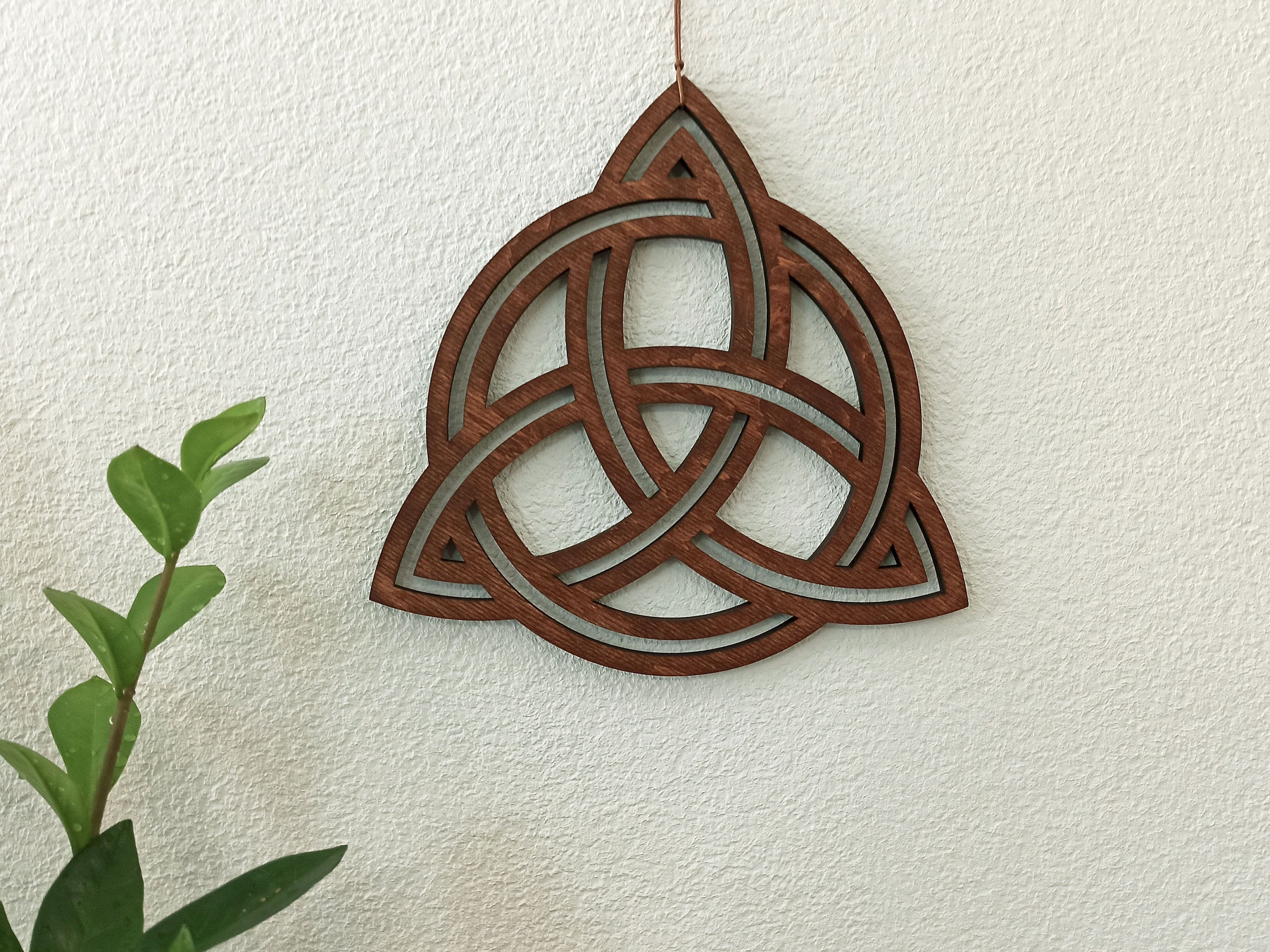 Celtic knot wall art Irish home decor Trinity wall hanging | Etsy