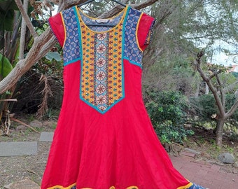 Minivestido colorido con estampado asiático, talla XS