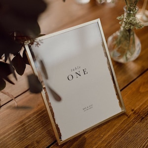 Numéros de table de mariage | Numéros de table en papier faits main personnalisés | Numéros de table rustiques