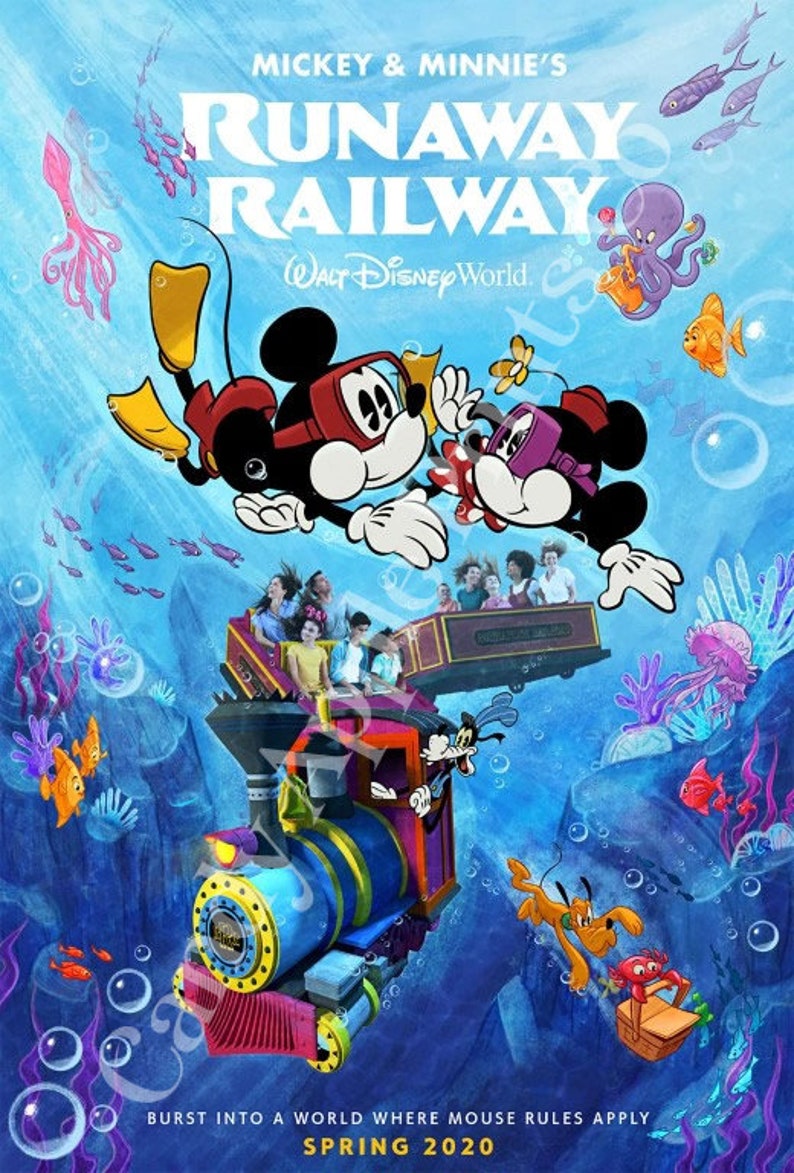 Puede incluir: Un p&oacute;ster colorido para Mickey & Minnie's Runaway Railway en Walt Disney World. Mickey y Minnie est&aacute;n bajo el agua con equipo de buceo, y un vag&oacute;n de tren con pasajeros est&aacute; por encima de ellos. El tren est&aacute; bajo el agua, y hay peces, un pulpo y otras criaturas marinas en el fondo. El texto "BURST INTO A WORLD WHERE MOUSE RULES APPLY" y "SPRING 2020" est&aacute;n en la parte inferior del p&oacute;ster.
