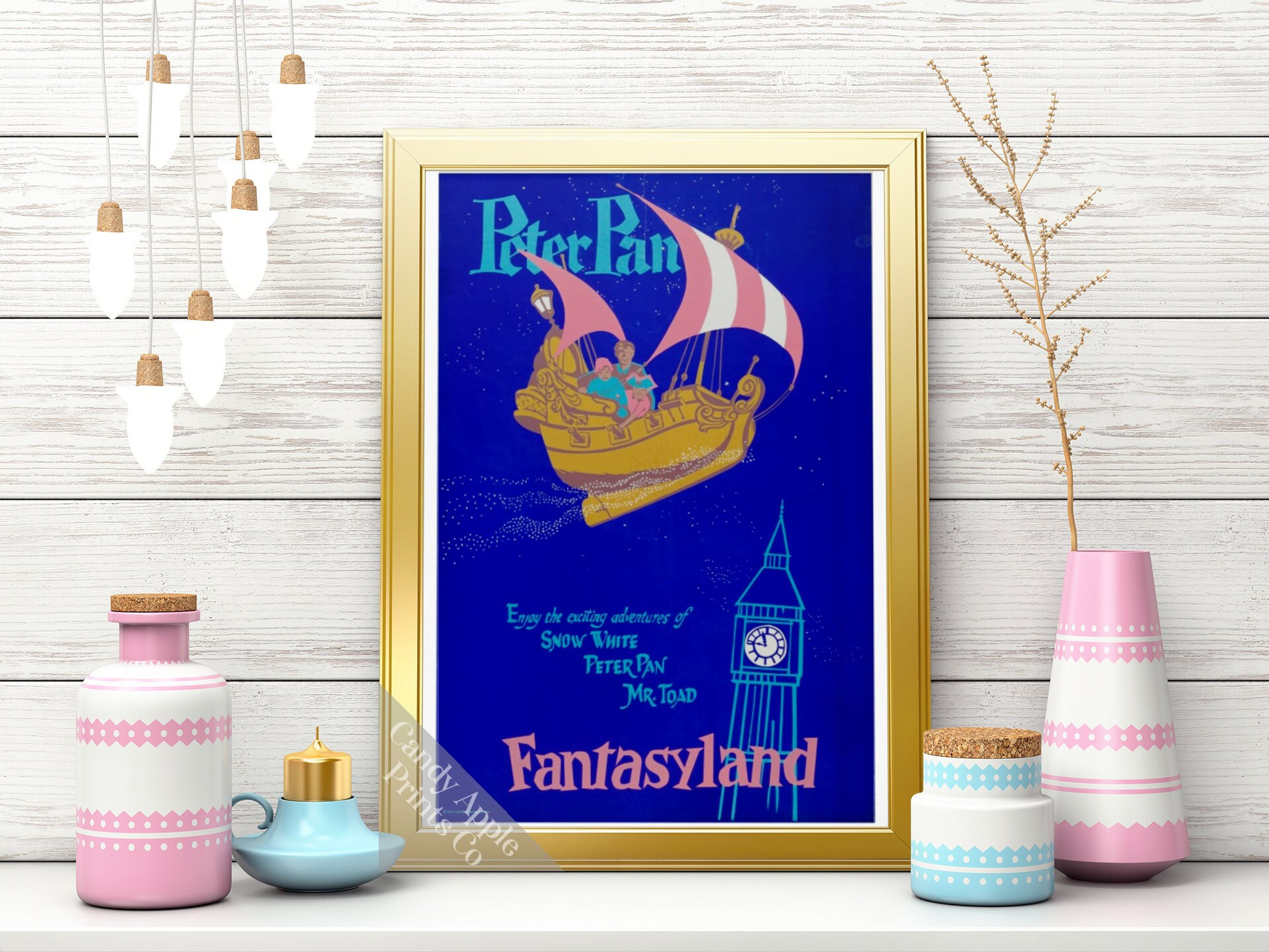Peter Pan's Golden Anniversary ポスター Peter Pan's Flight Print - Fantasyland Wall Art, Disney Classic