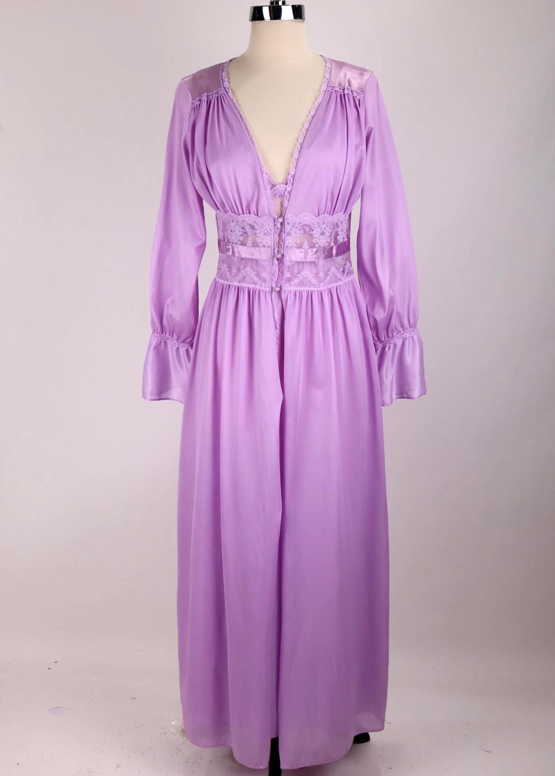 Untitled Set Rikki Vintage Rikki NWOT Lavender Lace Long Nightgown Robe Set Peignoir ...