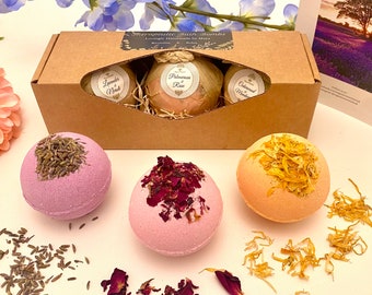 Luxury Organic Floral Bath Bombs, Gift Set, Natural Essential Oils, Enriched with Organic Coconut Oils, Cocoa, Gift for Loved One