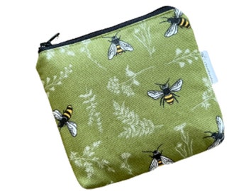 Bee Cottagecore Period Bag, Sanitary Pad Pouch, Sanitary Pouch, Cloth Pad Wet Bag, Woodland Bag