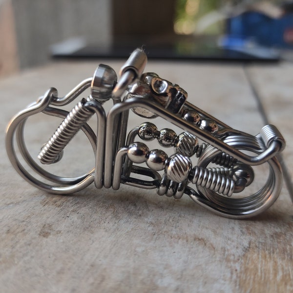 Motorrad Schlüsselanhänger,Handarbeit Motocycle Schlüsselanhänger,Draht gewickelt Edelstahl Motobyce Schlüsselhaken mit Schlüsselring Ctoom
