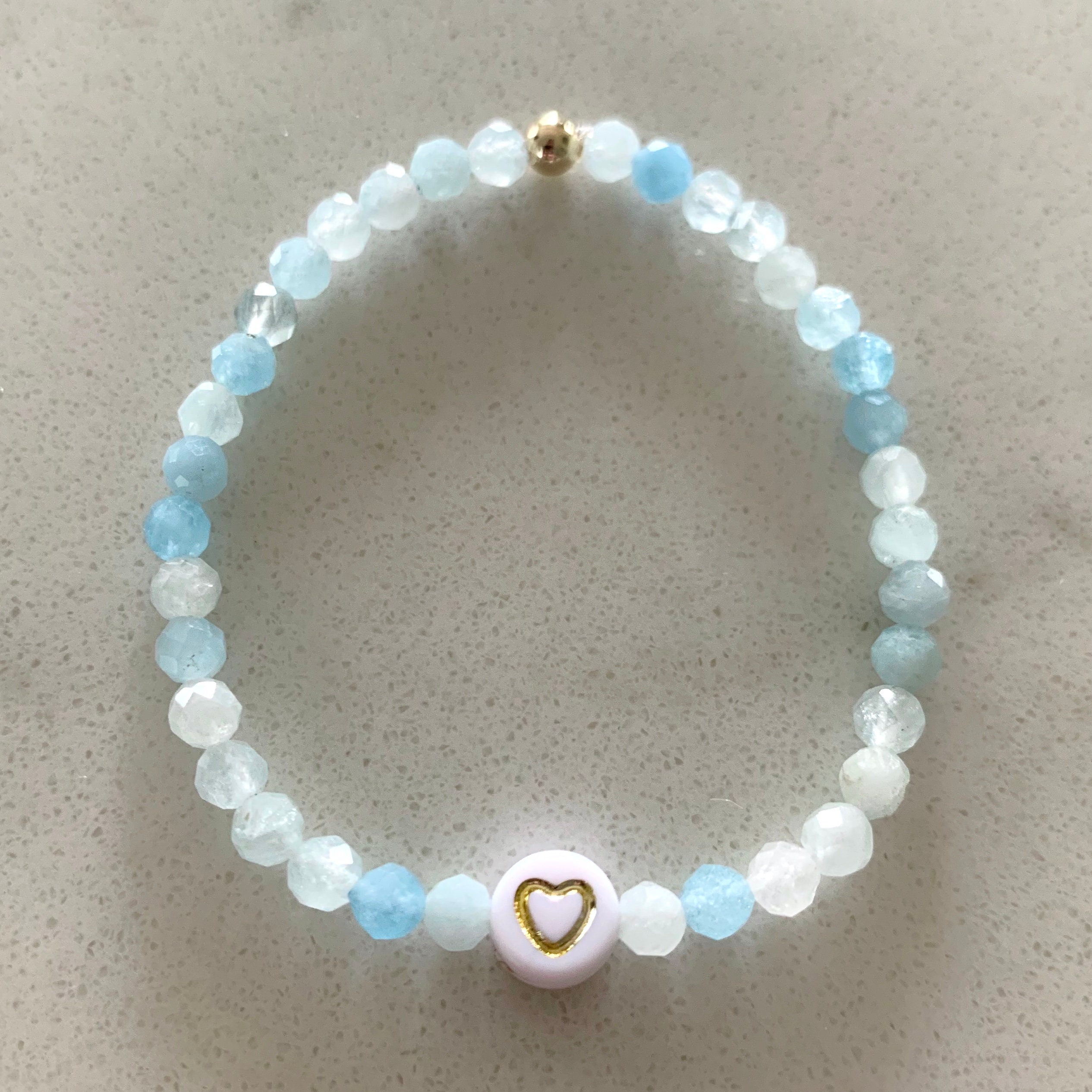 Carati's Heart  Stone Aquamarine Bracelet Elastic Chain New Stone