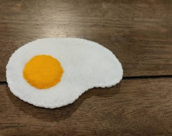 Felt Egg Cat toy