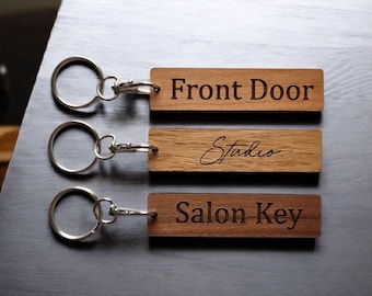 Personalised Wooden Keyring – Custom Oak, Walnut or Cherry – Choice of Fonts – Airbnb Key Tag, Rustic Label, Gift for Him or Her