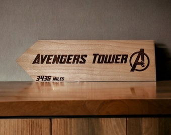 Znak odległości Avengers Tower: drewniana dekoracja w stylu Marvela