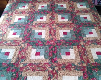 Log Cabin Roses Queen size bed quilt