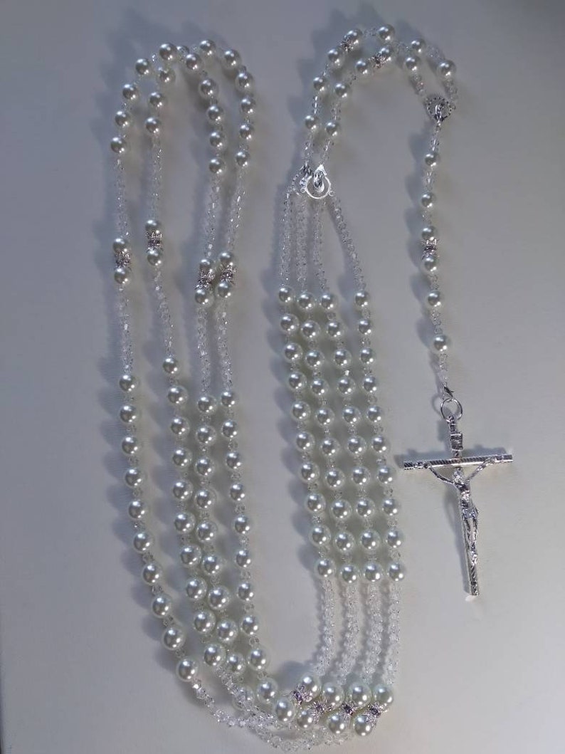 Lasso de mariage Noeud de mariage en perles Swarovski blanches et noeud catholique en cristal perlé de 12 mm avec images. Arc argenté image 7