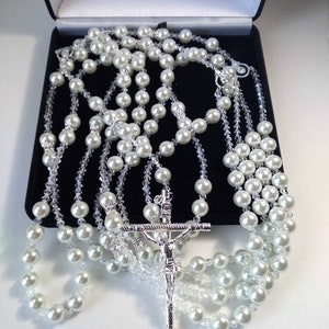 Wedding lasso White Swarovski pearl wedding bow and 12 mm pearl crystal Catholic bow with images. Silver bow image 2