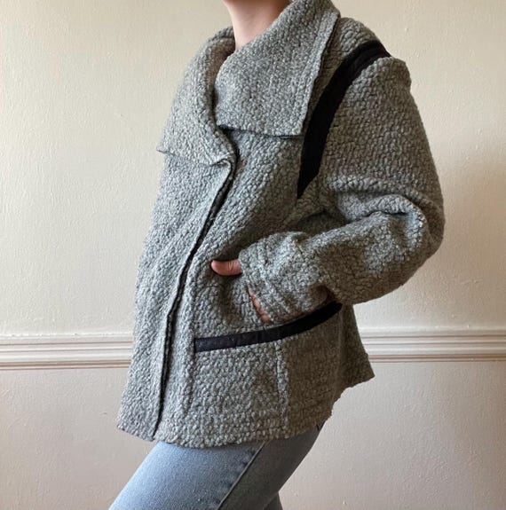 Soft Fuzzy Gray Fold Jacket - image 7