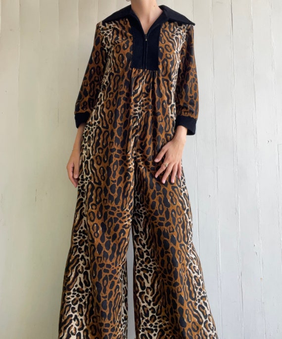 Stunning Leopard Print Vintage Jumpsuit
