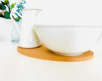 Oval cork trivet, pot holder, heat mat, natural cork pot stand, serving mats, table protectors, table trivet (20cm x 32cm)