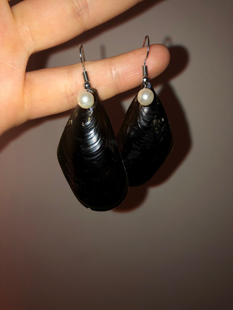 Beautuful handmade shell earrings from Aran Islands