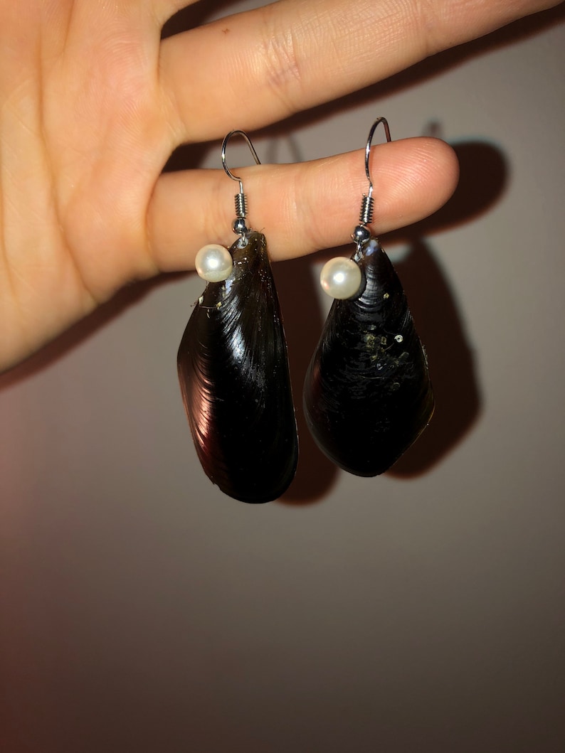 Beautuful handmade shell earrings from Aran Islands