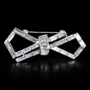 Art Deco Bow Brooch – Clear Crystal Baguette Rhinestones – Vintage 1" x 2.25" Pin