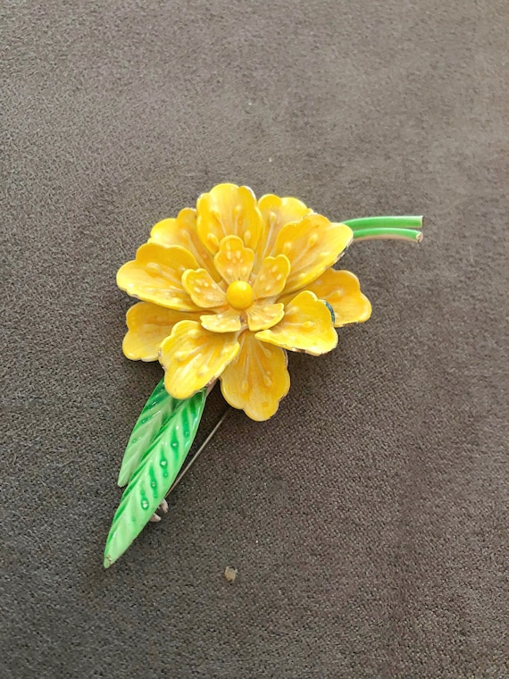 Yellow Enamel Flower Brooch - Vintage Jewelry - L… - image 1