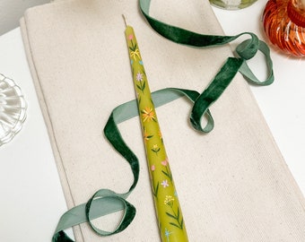 Spring is in the air | Mothers Day | Hand painted green candle | Dinner candle | Tapered candle