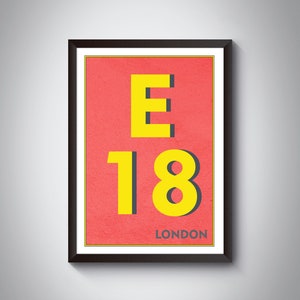 Könnte beinhalten: Ein gerahmtes Poster mit rotem Hintergrund und gelbem Text. Der Text lautet "E18 LONDON".