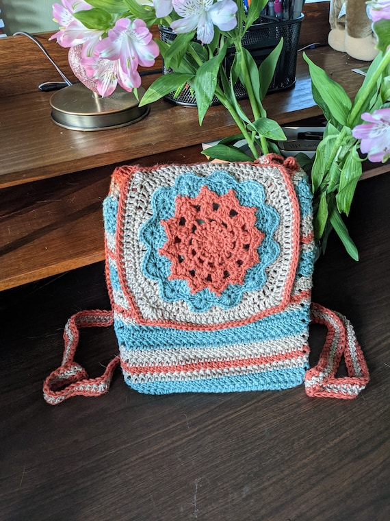 Sunburst Mandala Crochet Mini Backpack Pattern - Etsy display picture 3