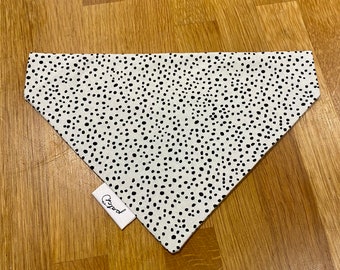 Spotty dog bandana, 3 sizes, black spots on white background dog bandana