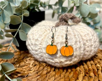pumpkin earrings,autumn earrings, pumpkin dangle earrings, orange pumpkin earrings, carved pumpkin earrings, fall earrings, autumunal earrin