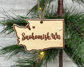 Custom City and State Wood Christmas Tree Ornament