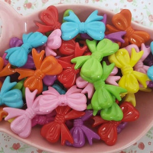 10/20 Assorted Large Kawaii Bright Bow Ribbon Bowknot Shape Acrylic Beads for Necklaces Bracelets Jewellery Making DIY UK