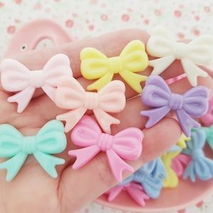 10/20 Assorted Kawaii Pastel Bow Ribbon Bowknot Shape Acrylic Beads for Necklaces Bracelets Jewellery Making DIY UK