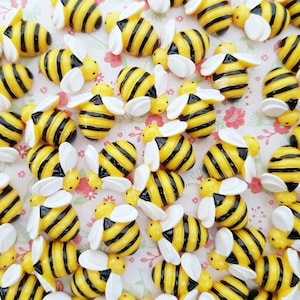 5/10 Carino Salvare Il Bumble Bee Flatback Resina Cabochon Abbellimento Decoden Mestiere Carta Arco Fascino Gioielli FAI DA TE UK