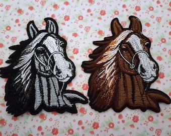 1 x Schwarz Braun Pferd Tier Kinder Bestickter Aufnäher/Bügelbild Aufnäher Aufnäher Applikation DIY Motiv Nähen Applikation Kleidung Anstecker.