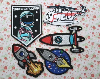 1 x  Helicopter Space Explorer Rockets Kids Embroidered Patch Sew On/Iron On Patch Badge Applique DIY Motif Sewing Applique Clothing Badge.