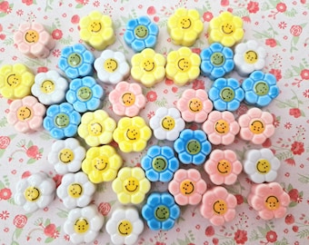 2/5 Fine Ceramic Daisy Happy Smiley Face Kralen Porselein Spacer Armband Oorbellen Boho Sieraden Bevindingen CRAFT UK *NIET Eetbaar*
