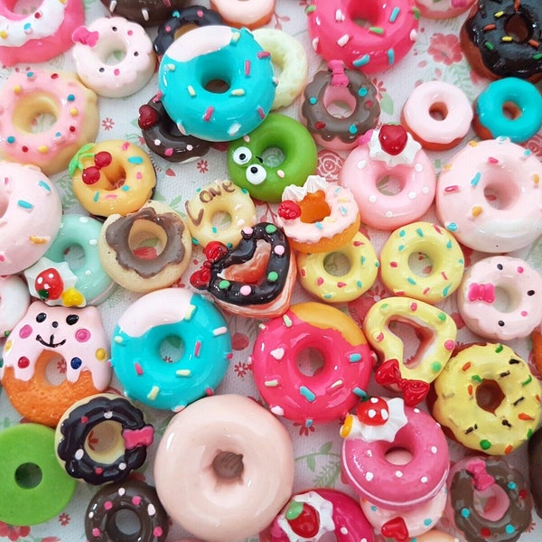 10/20 Quality Miniature Fake Food Donut Mix Cakes Sweets Doughnuts Flatback Resin Cabochon Decoden Craft DIY UK