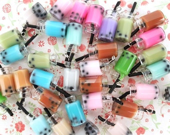 4/8/12 Ciondoli Kawaii assortiti 3D a forma di Milk Boba Bubble Tea per amanti del tè, gioielli, ciondoli, collane, bracciali e orecchini, fai da te, Regno Unito (con gancio)