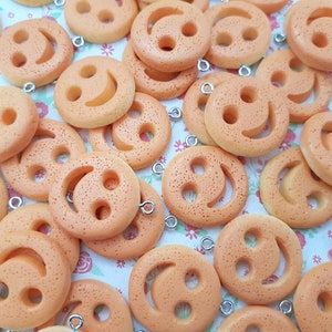 5/10 feliz smiley face biscoito biscoitos flatback resina decoden artesanato cartão arco charme pingente brinco jóias diy reino unido (com gancho)