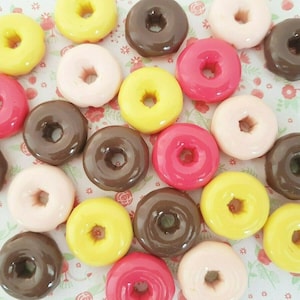 3/6 Assorted Donut Resin Flatback Cabochon Embellishments Decoden Charm Kawaii Slime Supplies Craft Bow Jewellery DIY **Not Edible**