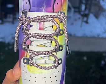 Vaso delgado arcoíris colorido con cordón de zapato de cristal