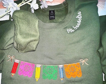 Custom Embroidered Teacher Sweatshirt: Personalized Teacher Sweatshirt , Teacher appreciation