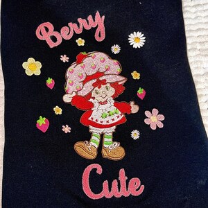 Strawberry Shortcake Embroidered Sweatshirt/ Sueter Bordado, Childhood Memories cartoon image 5