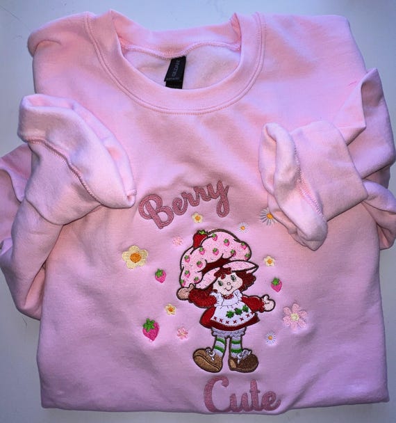 Strawberry Shortcake Embroidered Sweatshirt/ Sueter  Bordado, Childhood Memories cartoon