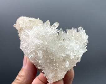 Natürlicher Bergkristall-Cluster / atemberaubende raue Chrysantheme-Kristallstufe / Rohquarz-Cluster-Spitze / Druzy / Reiki-Heilung