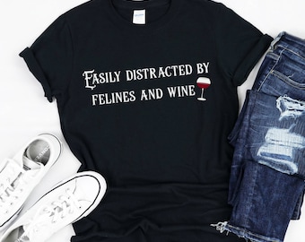 Camisa de gato divertido para mujer Camisa de vino Camisa de bebida de día Camisas de dama de gato Camisa de amante de vino Camisa de mamá de gato Camisa de gatito de cuarentena bebiendo gatitos